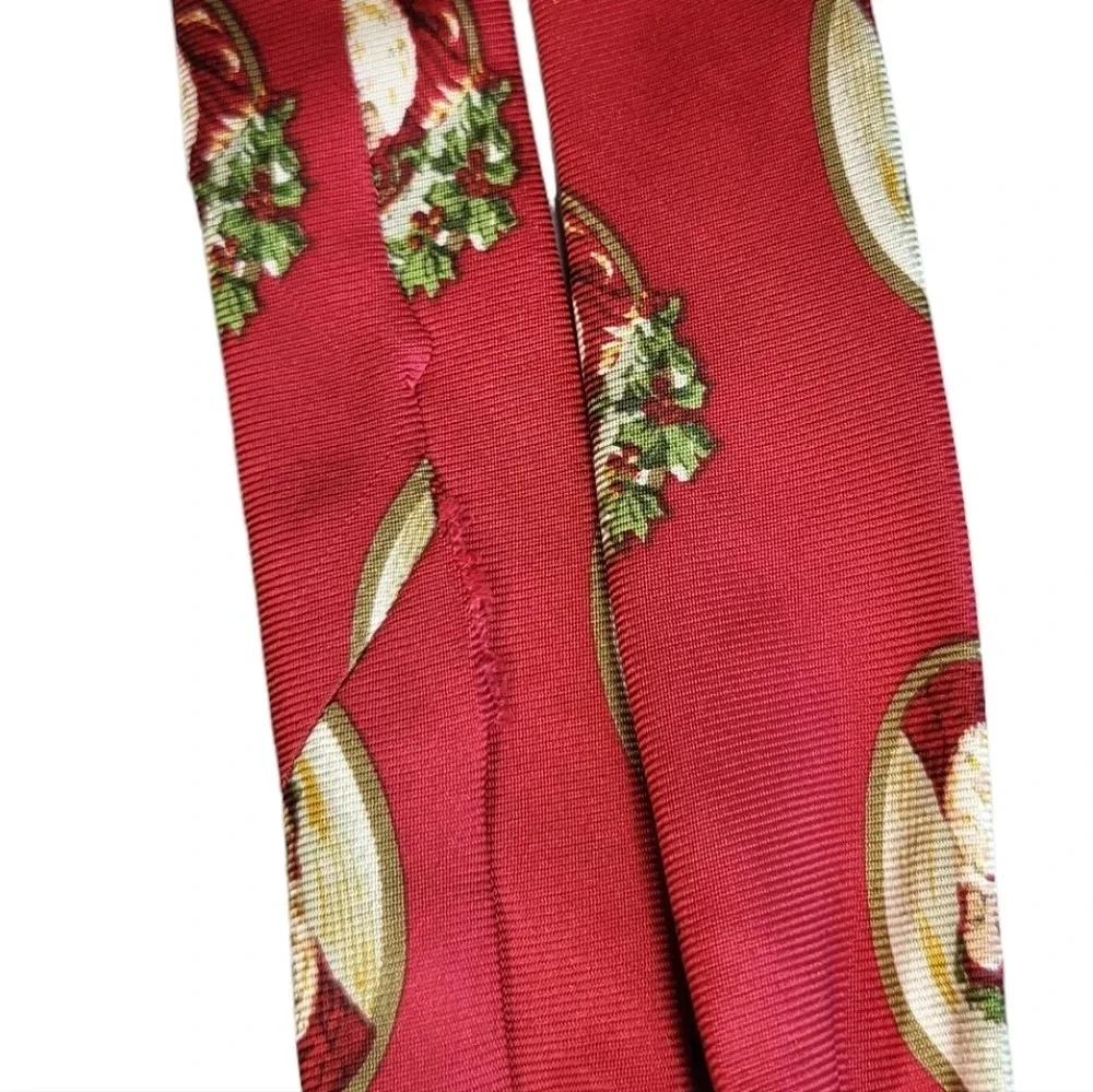 Noel 100%‎ Silk Vintage Santa Neck Tie